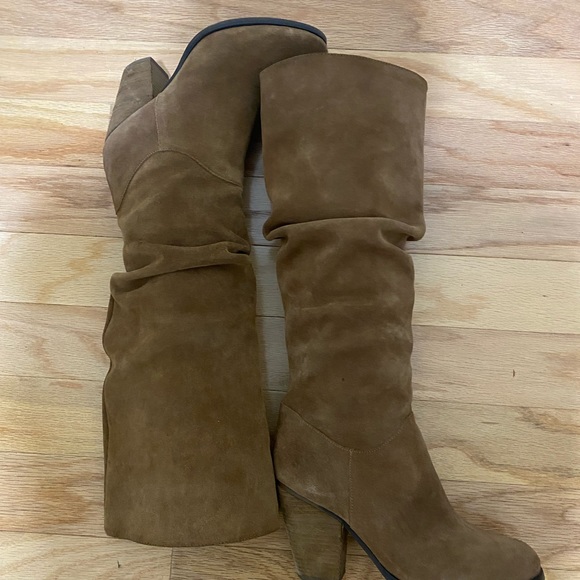 Arturo Chiang Halima Suede Boots - Picture 4 of 13